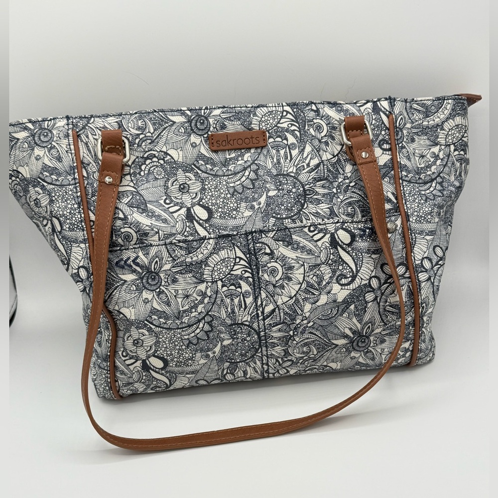 Sakroots Monochrome Floral Tote with Tan Straps - Picture 2 of 10